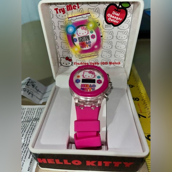 NIB Hello Kitty Sanrio LCD Light Up Ladies Digital Watch main image 7